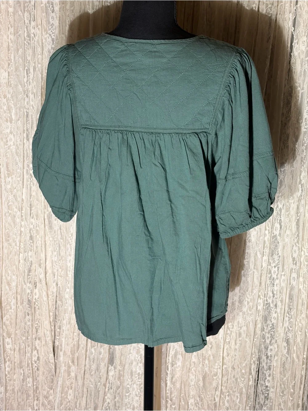 Old Navy Quilted Yoke Puff Sleeve Top in Teal Green